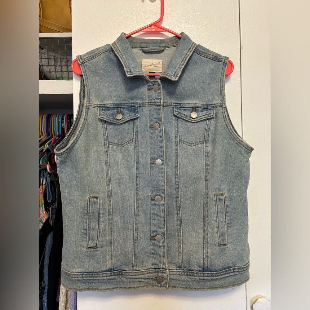 Universal Thread Blue Denim Vest